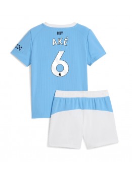Manchester City Nathan Ake #6 Replika Hemmakläder Barn 2025-26 Kortärmad (+ byxor)